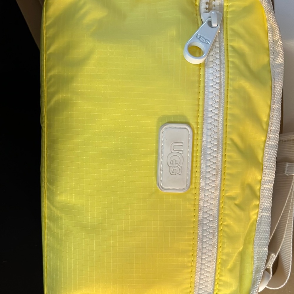 UGG CrossBody